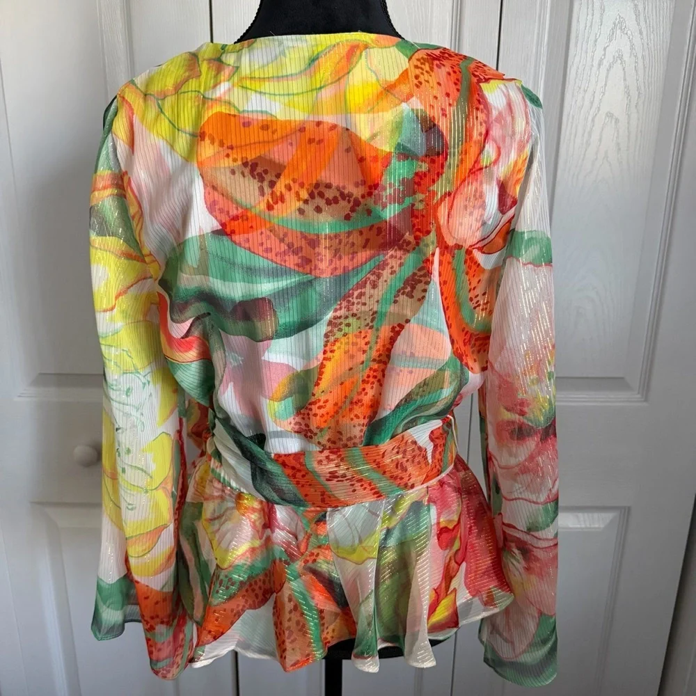 White House Black Market Chiffon Lurex Blouse Womens MP Peplum Jungle Flower - Picture 2 of 10
